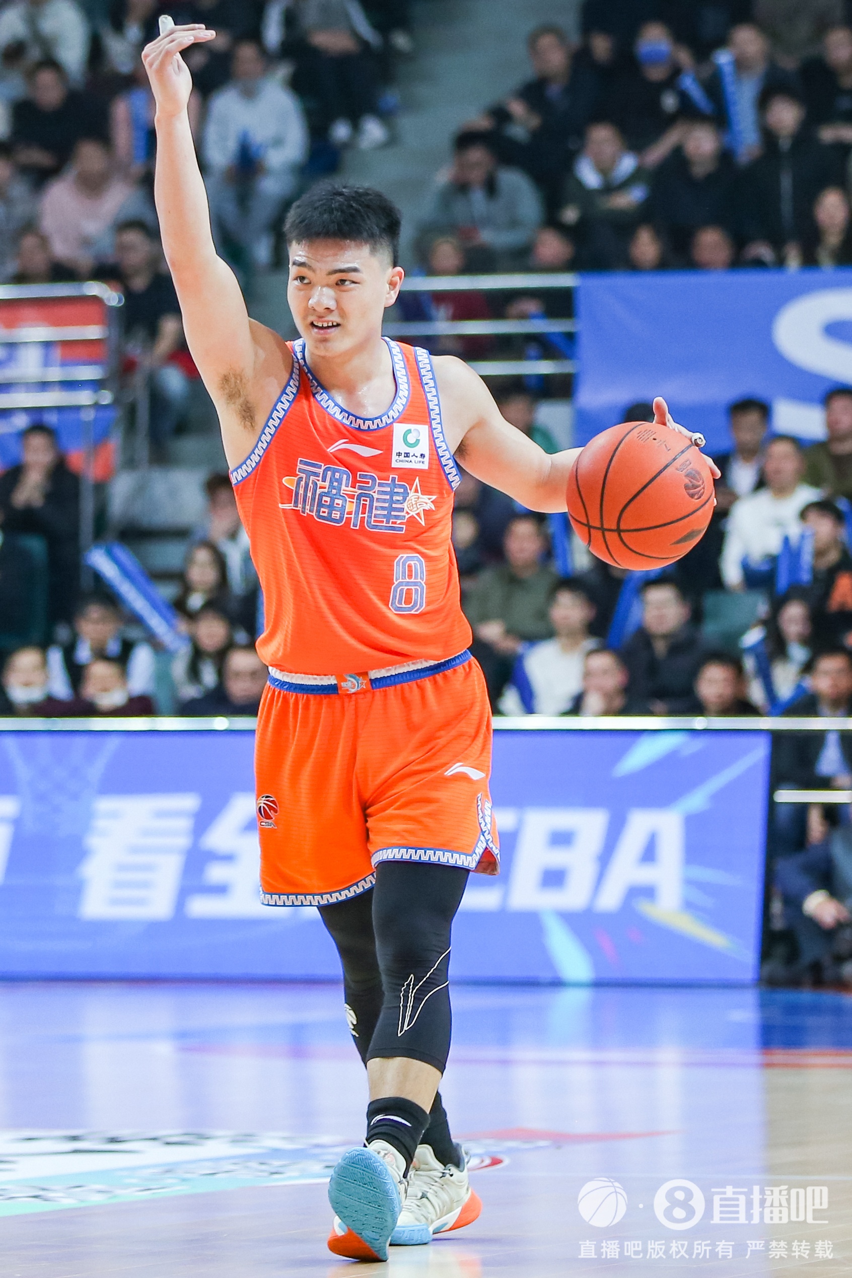 高效替補!黎伊揚11投7中貢獻17分2板4助3斷