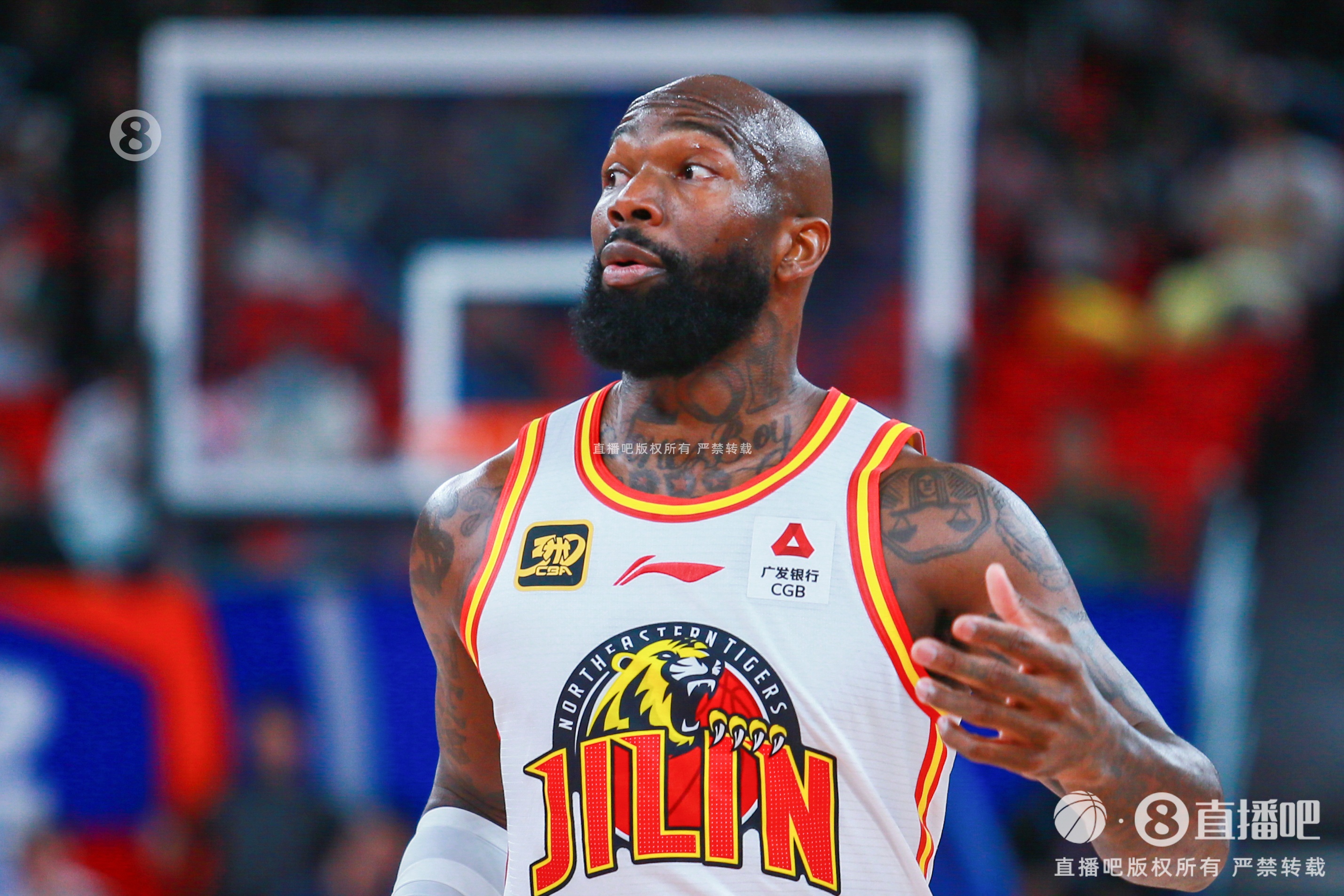  瓊指導累啊！遼寧多點開花首節44-20大比分領先吉林 瓊斯獨得10分