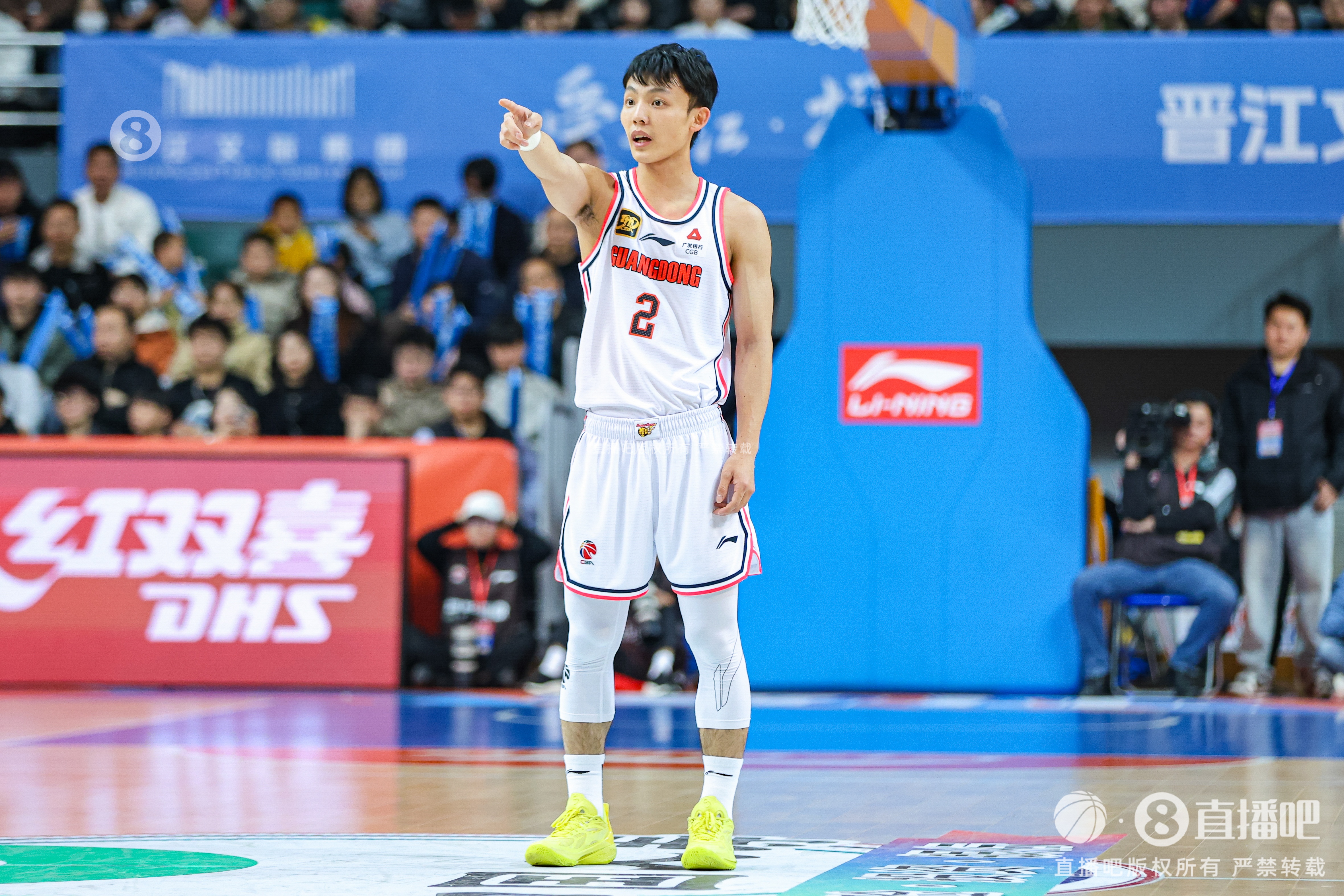  手熱！徐杰打滿首節5中4拿到10分2助 正負值+17