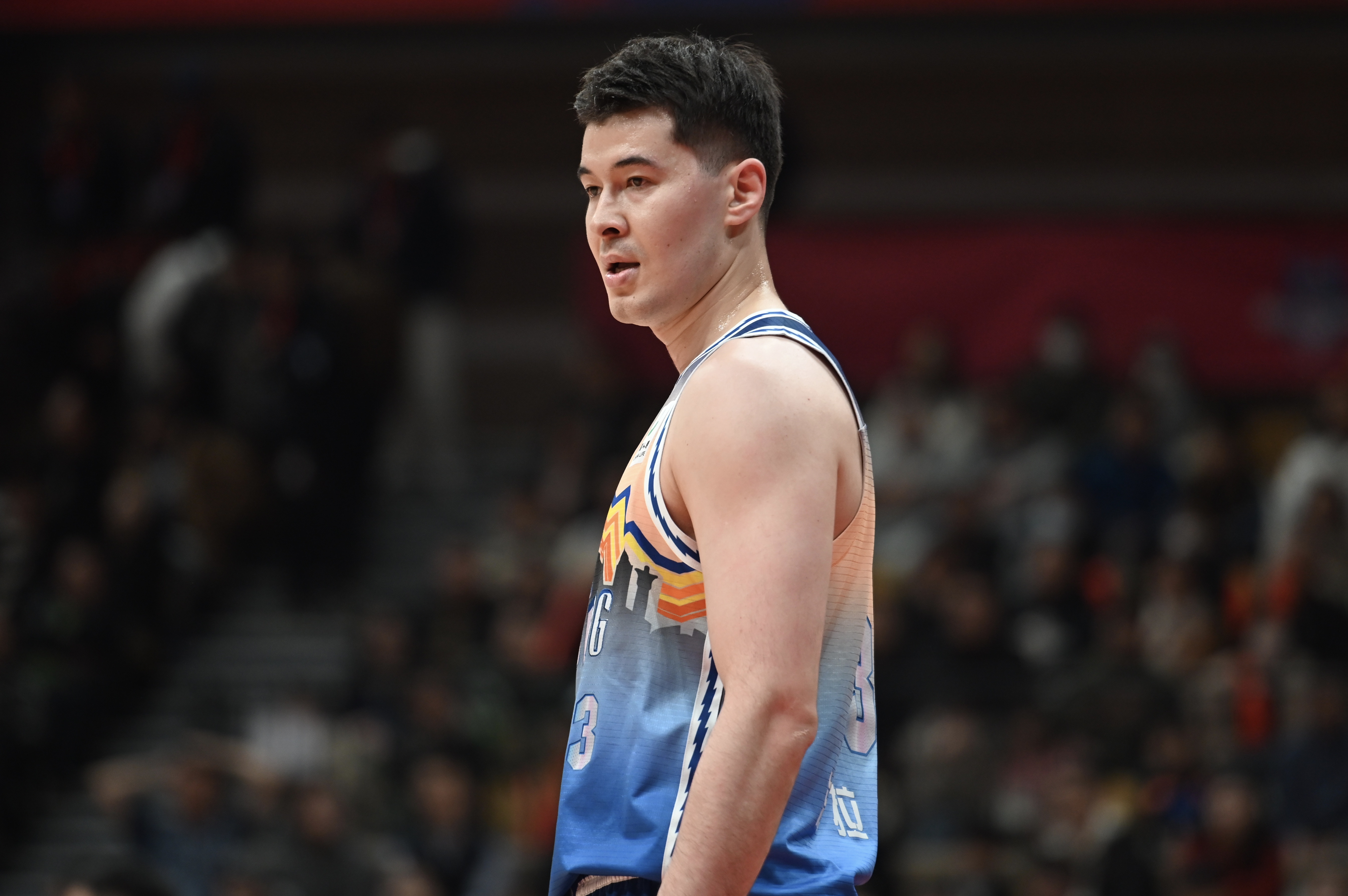 狀態火熱!阿不都沙拉木首節5中4高效拿下10分6板2助1斷